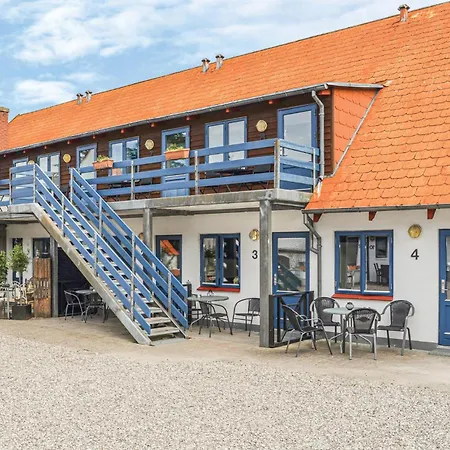 Two-bedroom In Lejlighed *